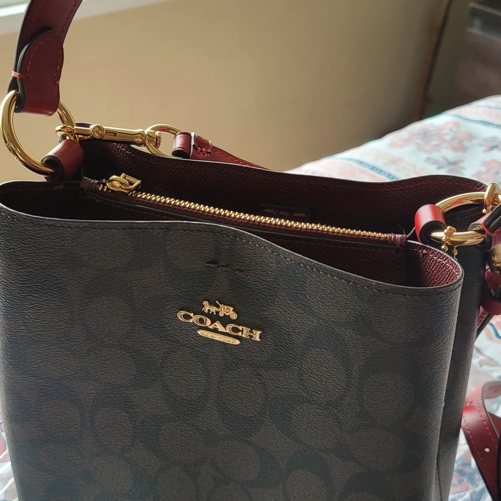 Coach shoulder bag